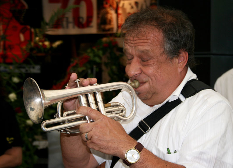 Franz Wosnitza von der „Unnerhaus Jazzband“.