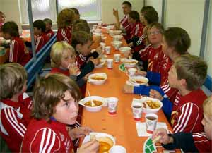 Zur allgemein guten Stimmung trug auch das oftmals gelobte gemeinsame Mittagessen bei.