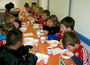 Zur allgemein guten Stimmung trug auch das oftmals gelobte gemeinsame Mittagessen bei.