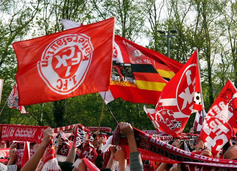  Die Begeisterung unter den zahlreichen Anhängern der „Roten Teufel“ kannte keine Grenzen.