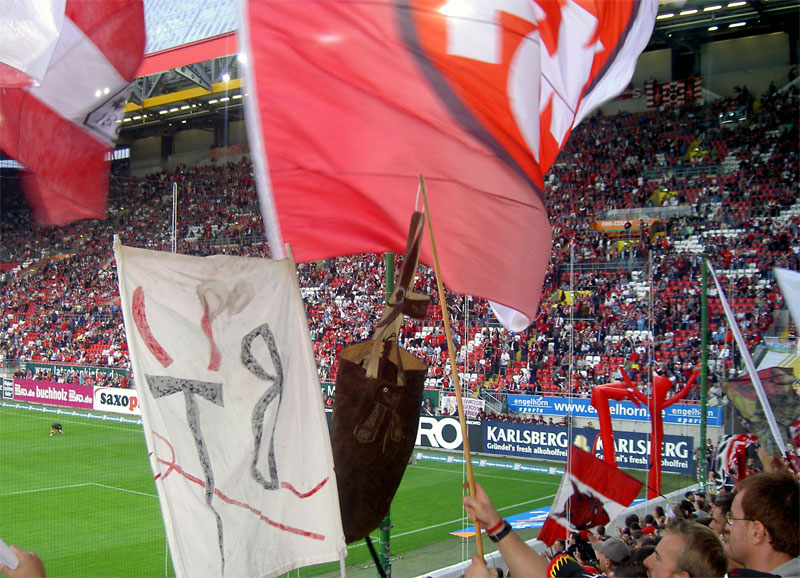 Fanwunsch: “Zieht den Bayern die Lederhosen aus…!“ – Antwort der Mannschaft: „Auftrag ausgeführt!“