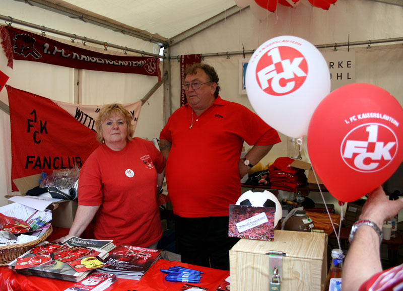 Blick in den Fairplay-Info-Stand.