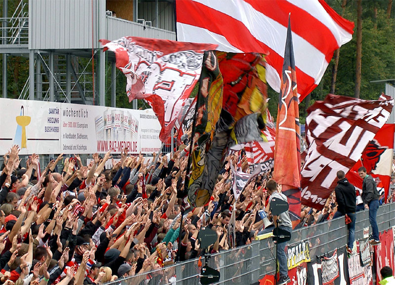  Wie immer erstklassig: Die Fans des 1. FCK.