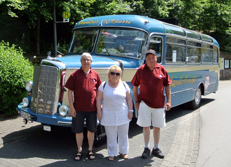  Drei Fairplay-Mitglieder gehörten zu den glücklichen Gewinnern einer Fahrt im Original-Bus der 54er-Weltmeister-Mannschaft.